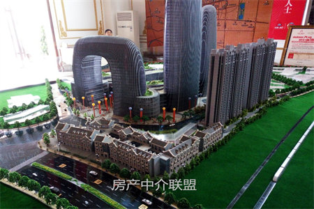 富丽楠山2室2厅1卫52万80m2精装出售